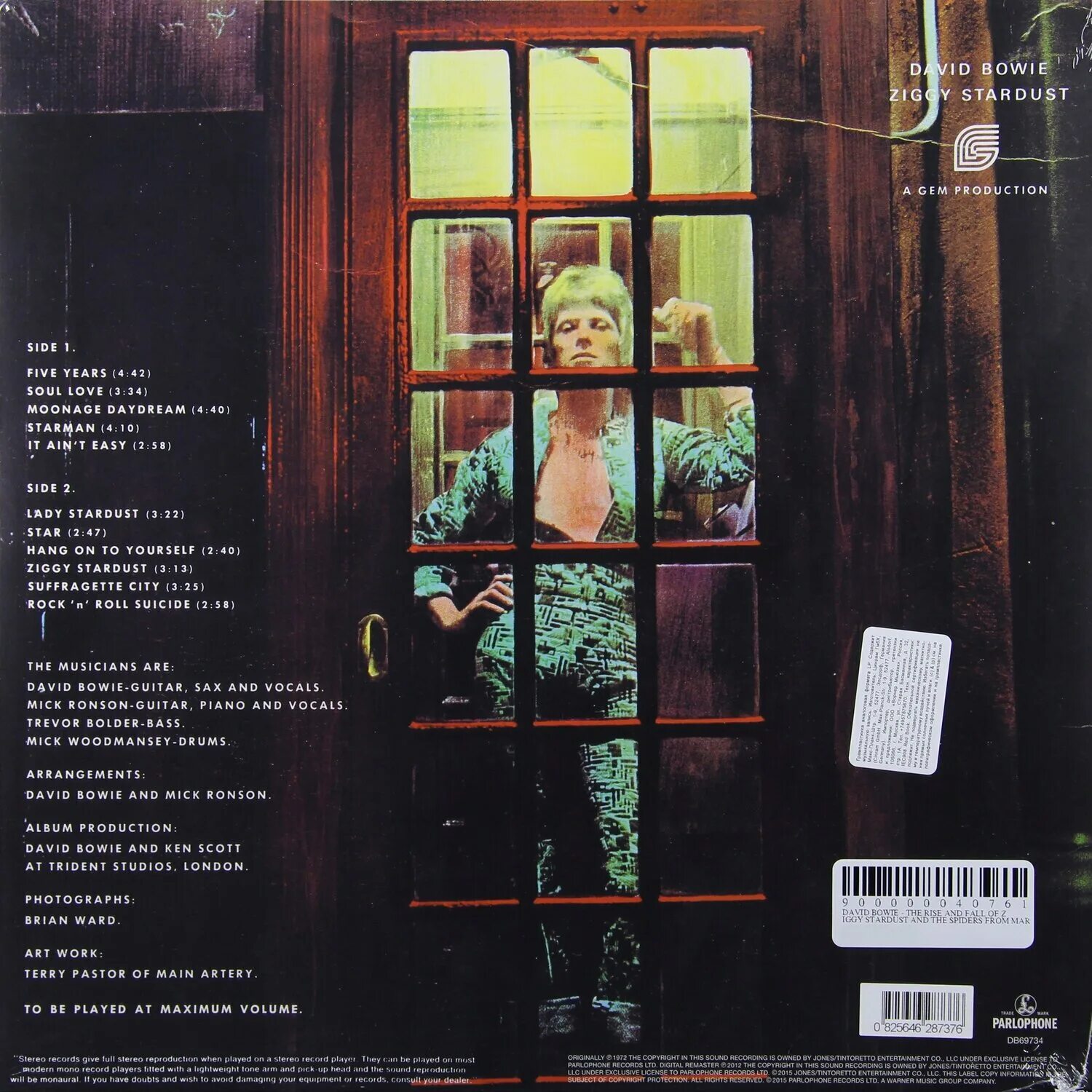 The rise and fall of ziggy stardust and the spiders from mars. Ziggy stardust and the spiders from mars. The rise and fall of ziggy stardust and the spiders from mars. Зигги стардаст альбом. Дэвид боуи человек со звезды винил.