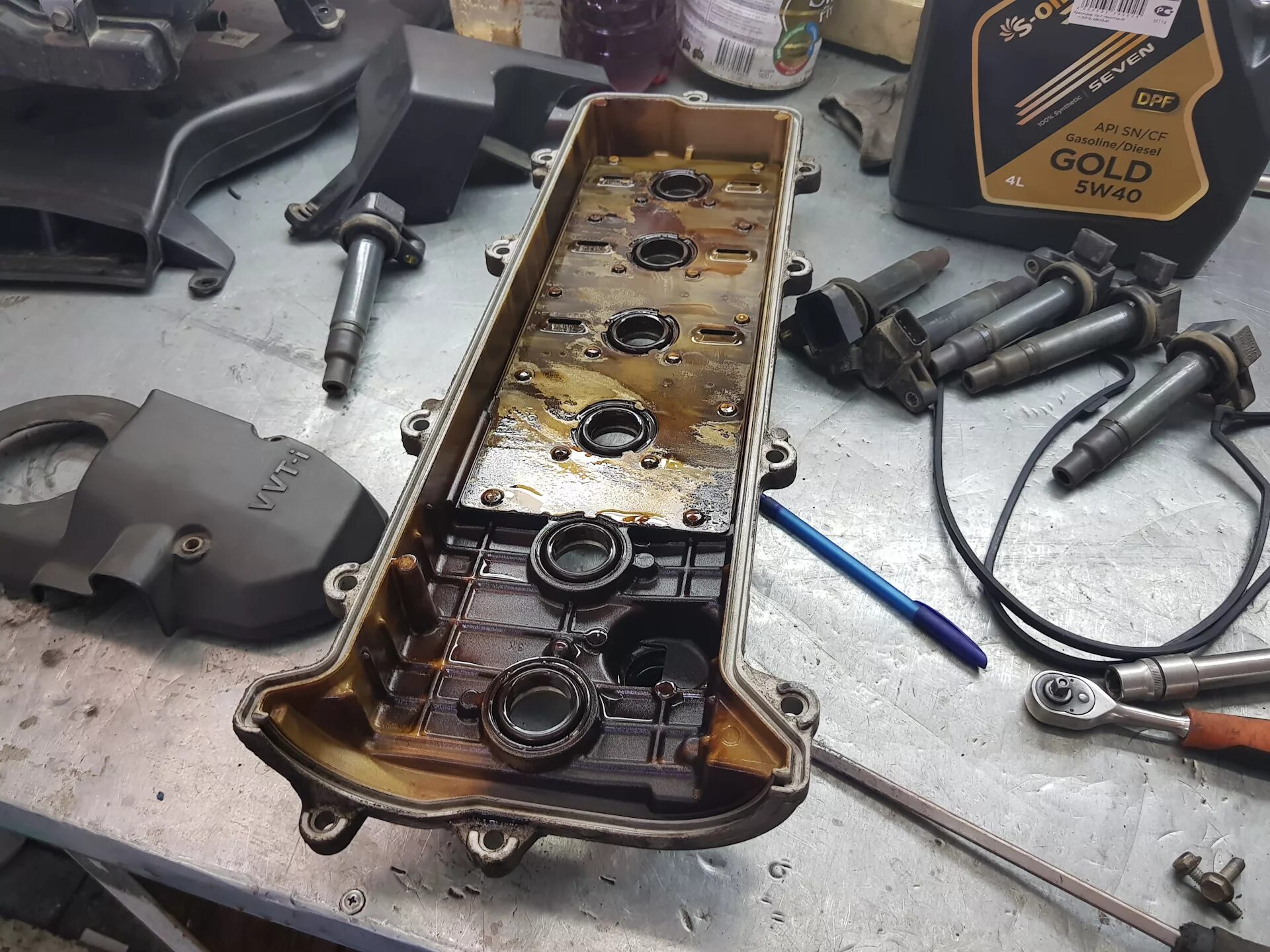 Прокладка клапанной 1jz ge. Сальник свечного колодца 1jz ge vvti. клапанные крышки 2jz ge.
