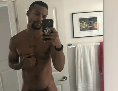 Performer Jacen Zhu. calls for boycott. of Noir Male. 