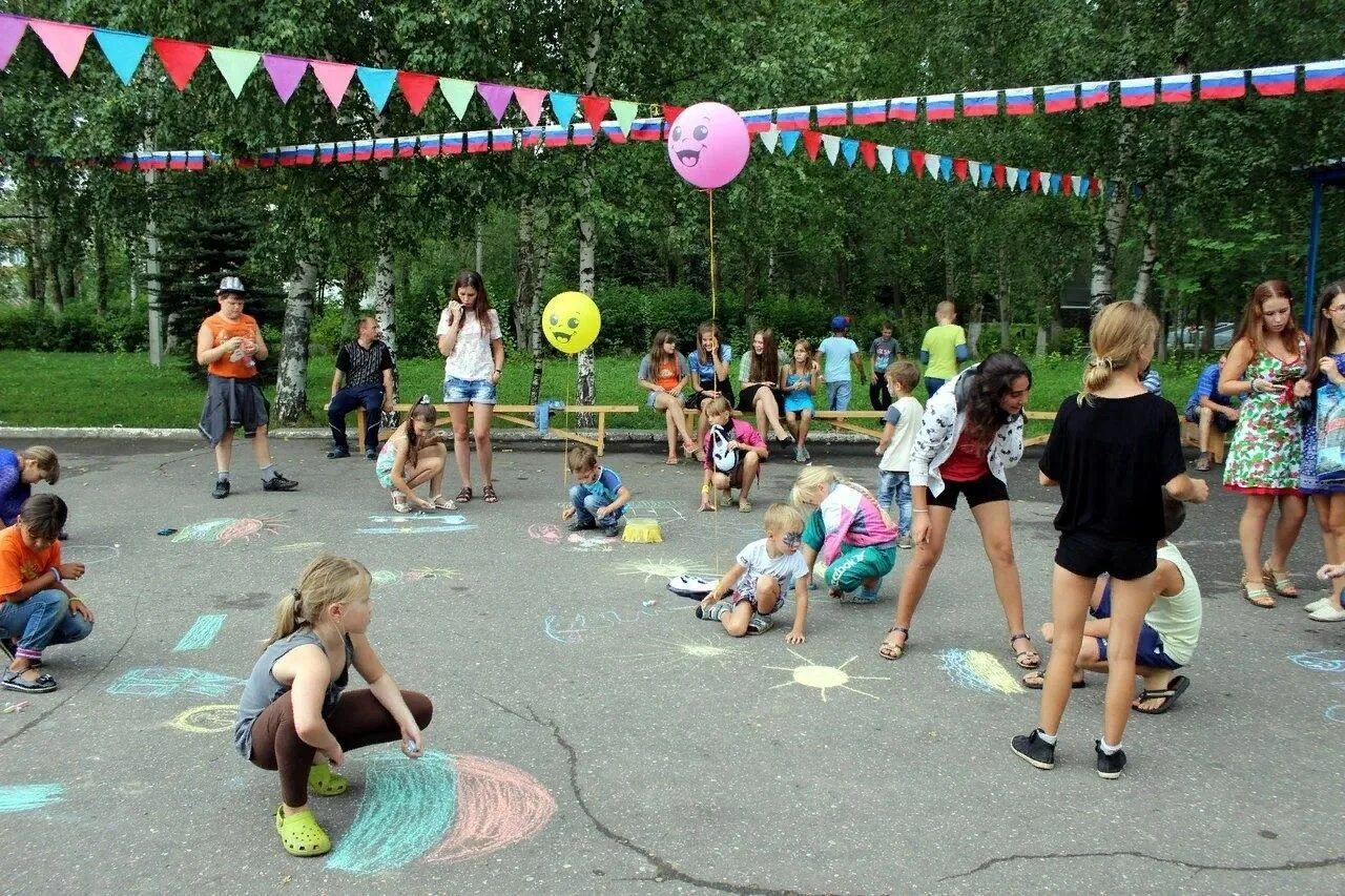 Детская развлекательная программа прощай лето. Игровая программа для детей прощай лето. Развлечения и досуги в старшей группе летом. Игровая программа конец лета. Игровая программа для детей прощай лето.