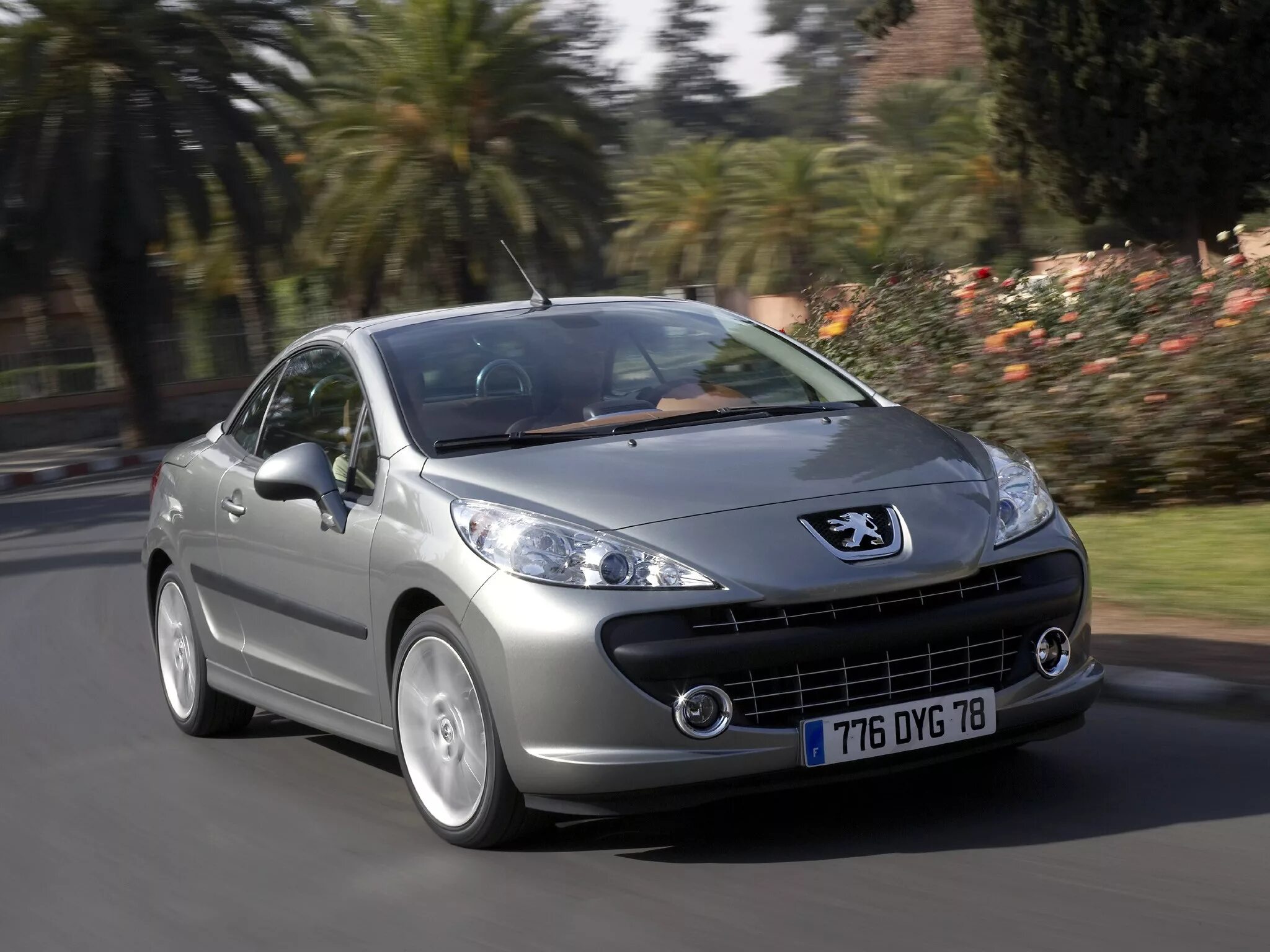 Авто пежо дизель. Peugeot 207 cc. пежо 207 купе. пежо 207 серый. пежо 207 сс.