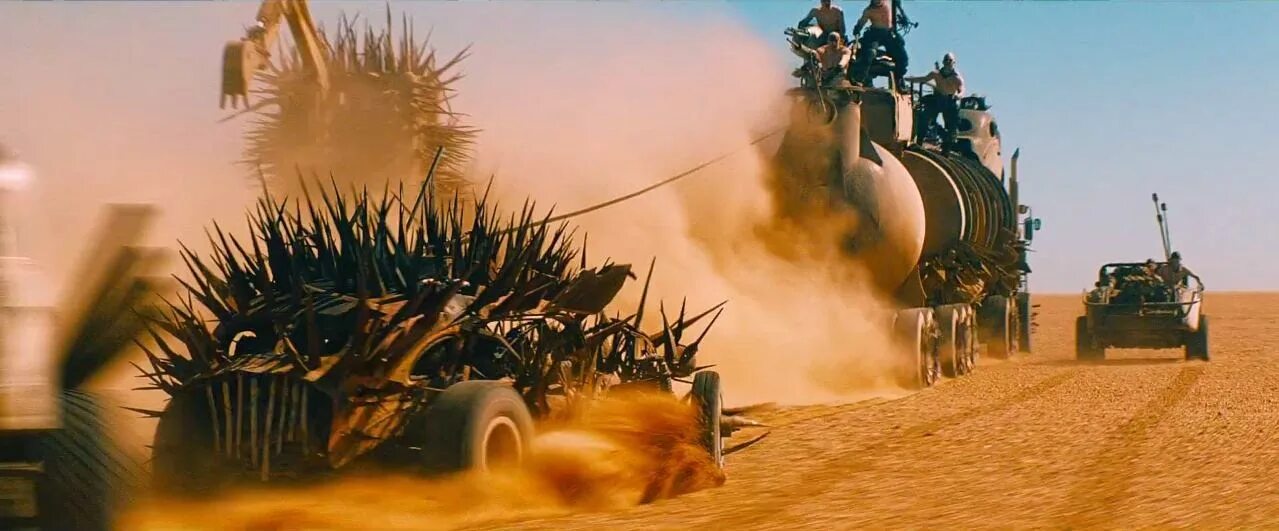 Безумный макс 2015. Макс рокатански 2015 безумный макс. Безумный макс 4 хорошее качество. Безумный макс дорога ярости. Безумный макс 4 хорошее качество.