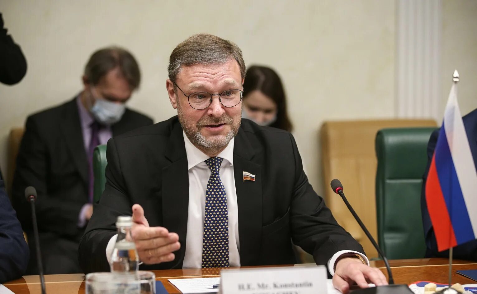 косачёв константин иосифович совет федерации. журналисты. косачёв константин иосифович совет федерации. косачёв константин иосифович совет федерации. сенатор косачев.