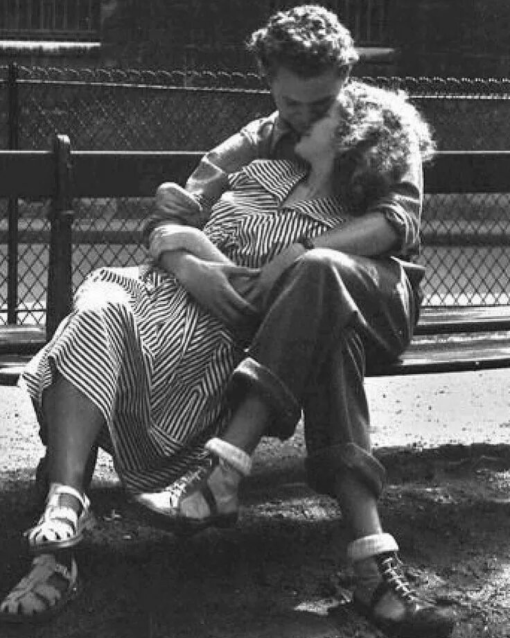 Любовь в стиле ретро. Vintage couples. Влюбленные 20 века. Ретро парочки. Старые влюбленные пары.
