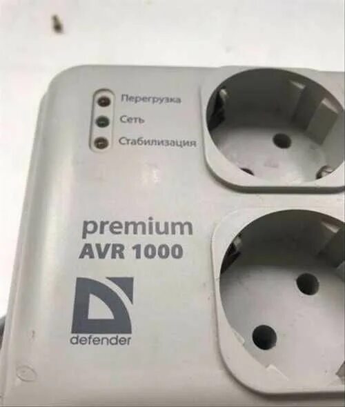 Стабилизатор напряжения Defender Premium AVR 1000. Стабилизатор напряжения Defender AVR Premium 600. Стабилизатор Дефендер AVR 1000 A. Стабилизатор напряжения Defender initial 600. Стабилизатор напряжения defender 1000