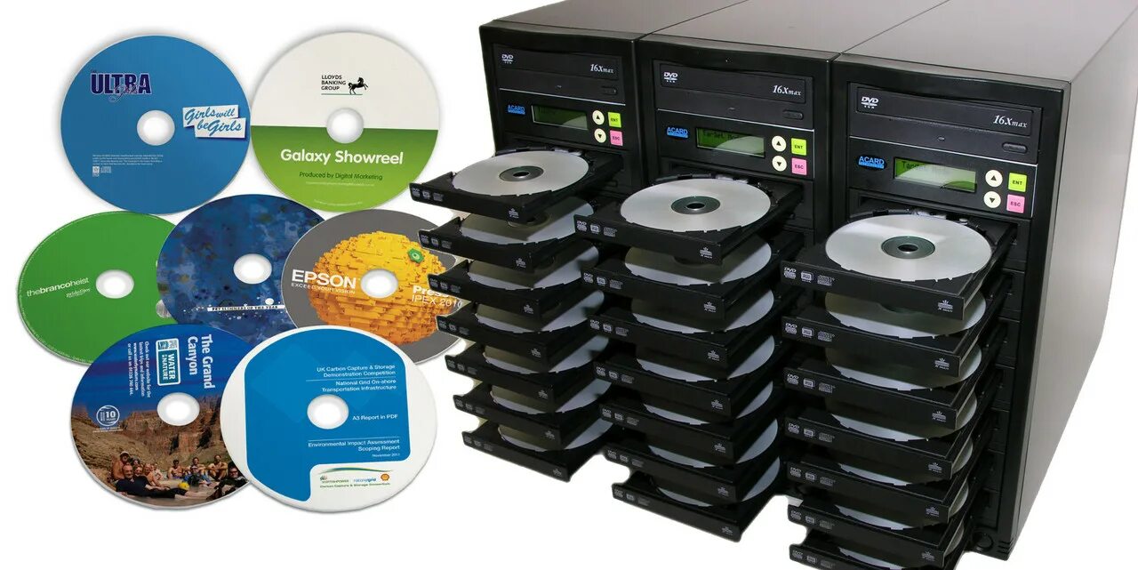 Диск на нескольких. Для cd dvd дисков. тиражирование cd/dvd. аппарат для записи дисков. тиражирование дисков.