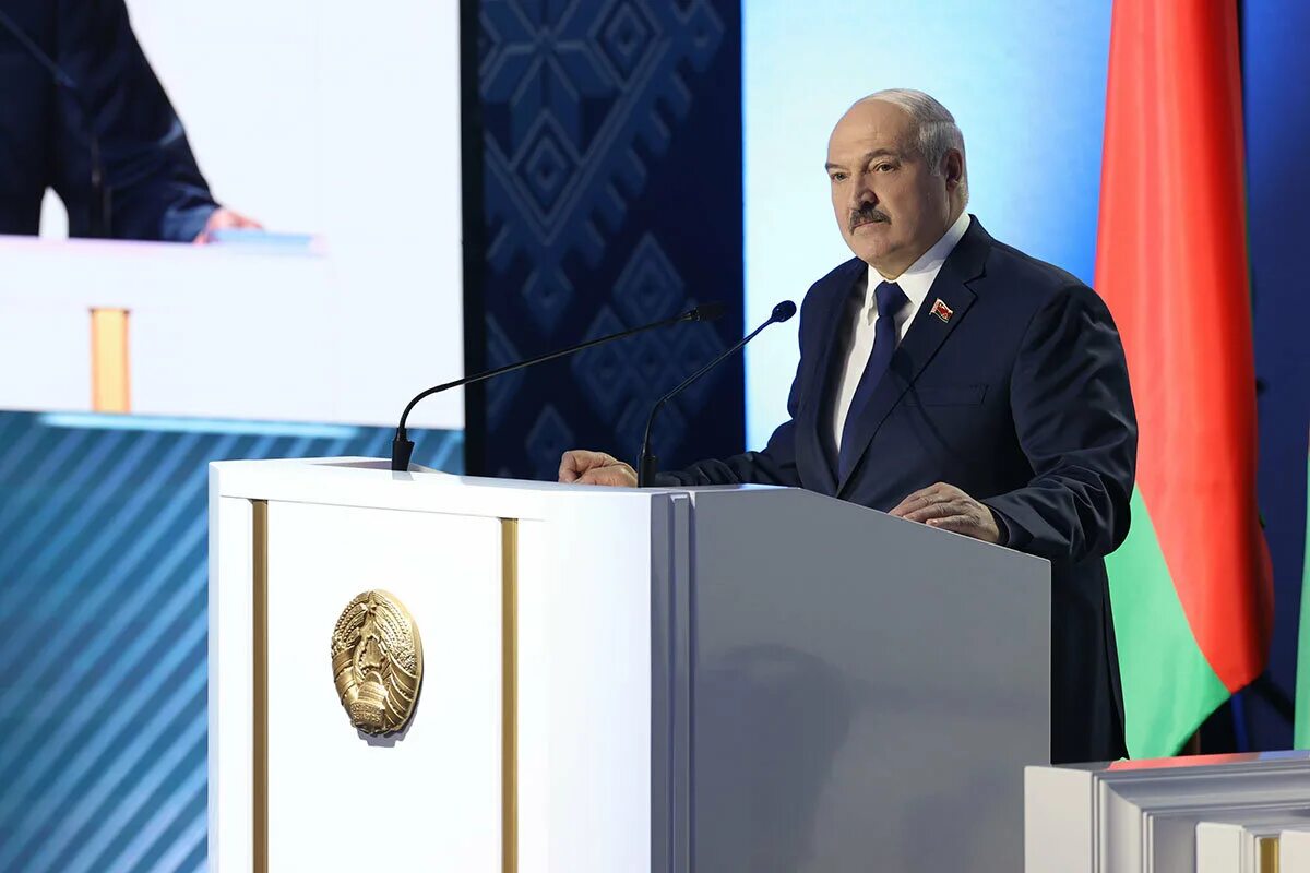 Прямой эфир поздравление лукашенко с 2025 годом. Лукашенко запад 2025. лукашенко 2025. белорусское собрание лукашенко. выступление лукашенко 2025.