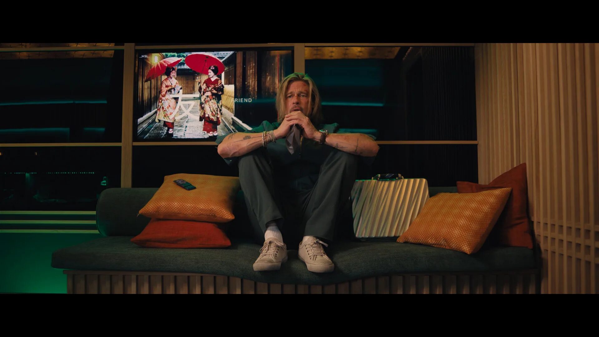 Быстрее пули 2022 брэд питт. Быстрее пули 1080. Быстрее пули с субтитрами. Брэд питт bullet train. Быстрее пули с субтитрами.