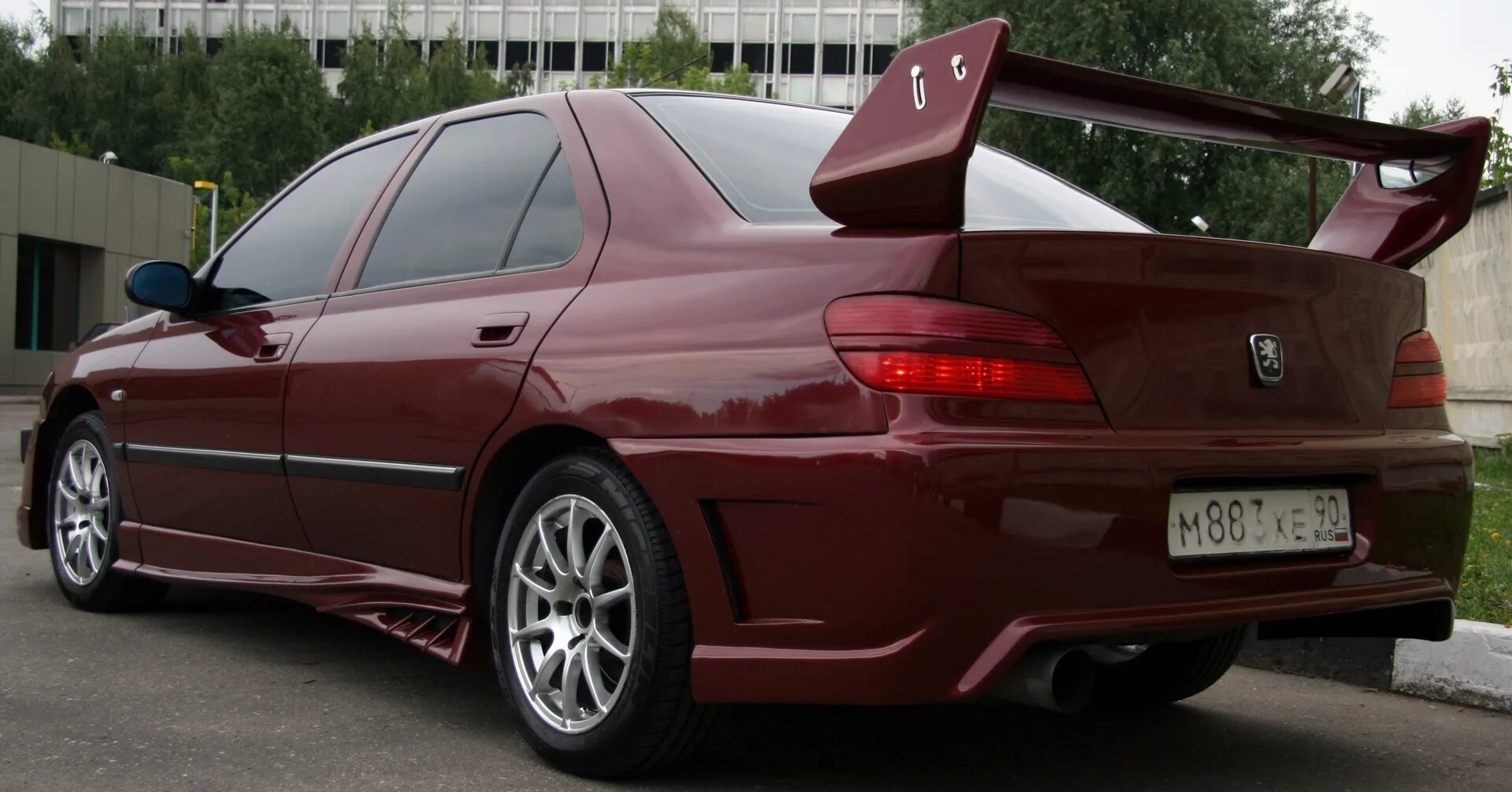 Stance Peugeot 406