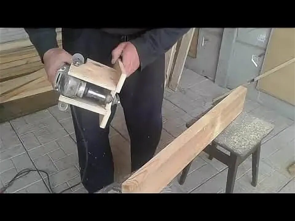 Ручной фрезер из болгарки за пять минут. - YouTube самоделки