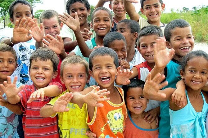 Девочки индии на улице. What are behavioral problems in the daycare center?. Children expose. Школа friendly. Hiding cigarette from parents.