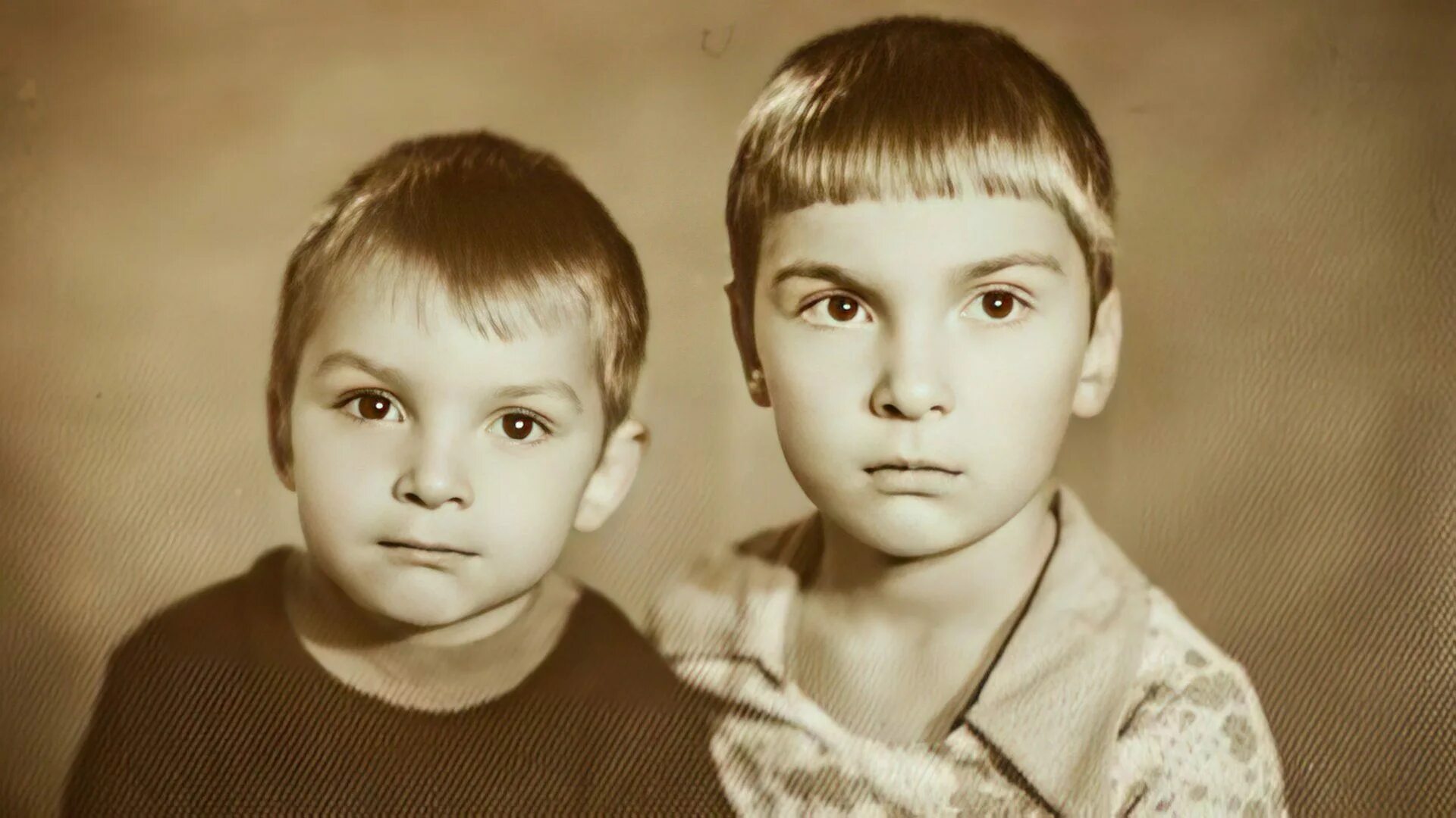 Солист с длинными волосами. Дети алексея горшенева. Дети алексея горшенева. Дети алексея горшенева. Дети алексея горшенева.