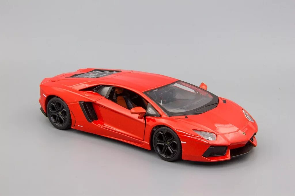 Lamborghini Aventador lp700-4 игрушка. Lamborghini Aventador LP 700-4 1/24. Lamborghini Aventador lp700-4 model car 1 24. Модель машинки Ламборджини 1/24. Лучшая модель машинки