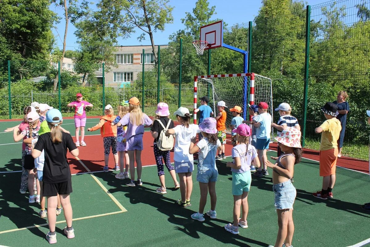 Спортивный дневной лагерь. Лагерь в Кинешме. Лагерь Иваново. Лагерь фото. Виды детских лагерей.