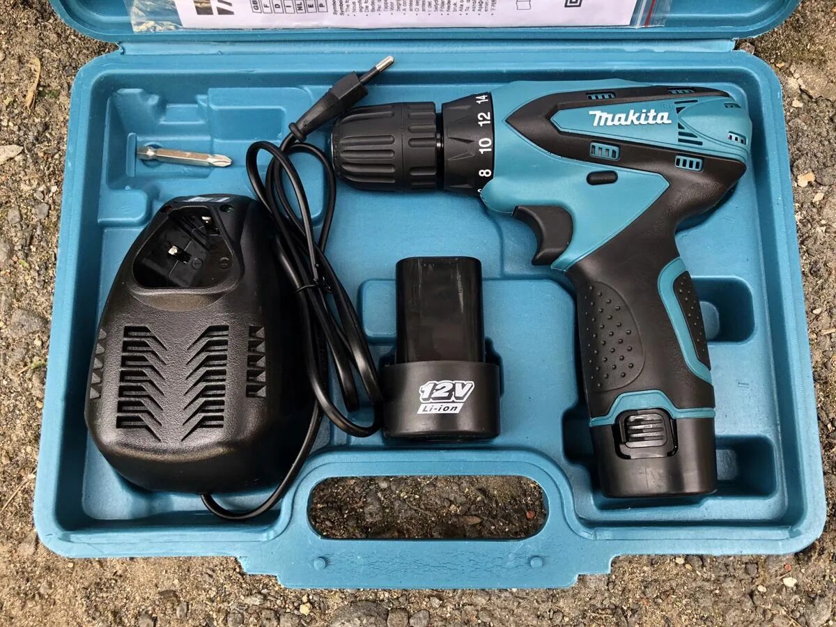 Шуруповерт макита какой лучше. Шуруповерт Makita 18v. Шуруповёрт Makita 12v. Шуруповерт Makita 12 вольт. Makita шуруповерт 12в.