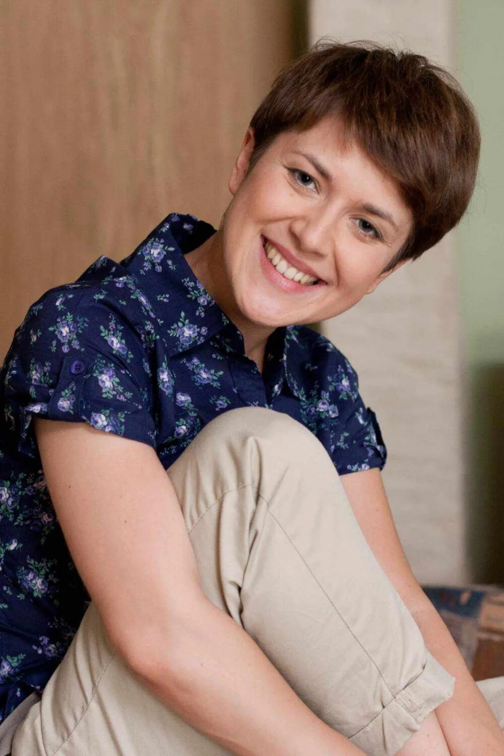 Яна семакина универ. Яна семакина из универа. Яна семакина универ. Анна кузина. Универ новая общага яна семакина.