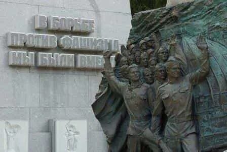Воссоздавая в памяти самые