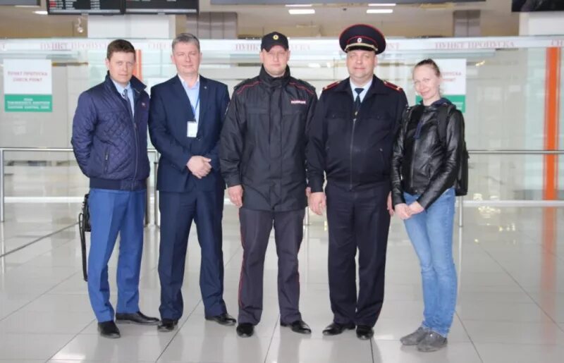 Аэропорт кольцово сотрудники. Начальник службы безопасности аэропорта домодедово. Попов внуково. Бревнов александр васильевич мвд. Начальник саб.