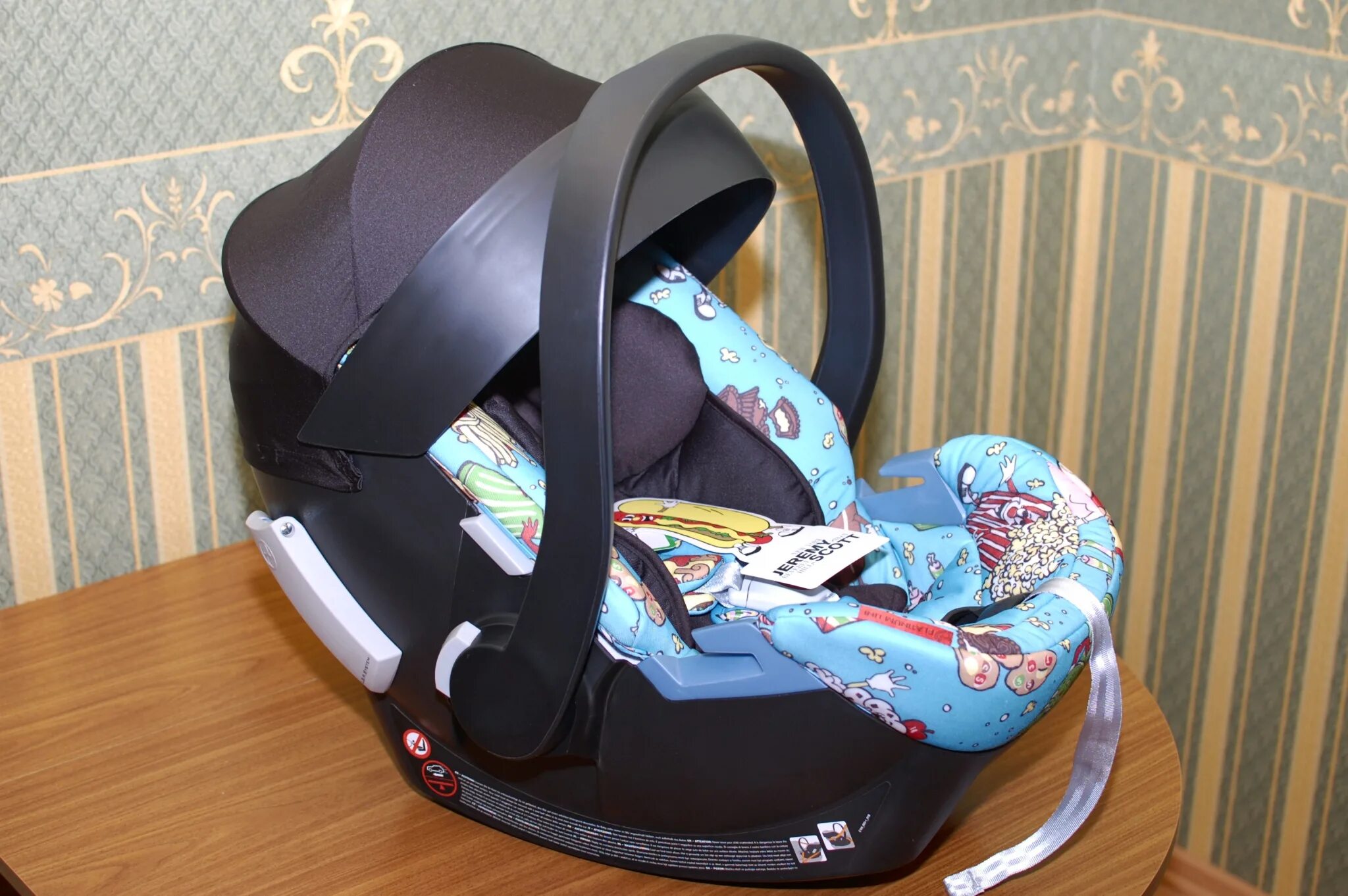 Cybex aton 3 s. Автолюлька cybex aton 3s. cybex автокресло jeremy scott.