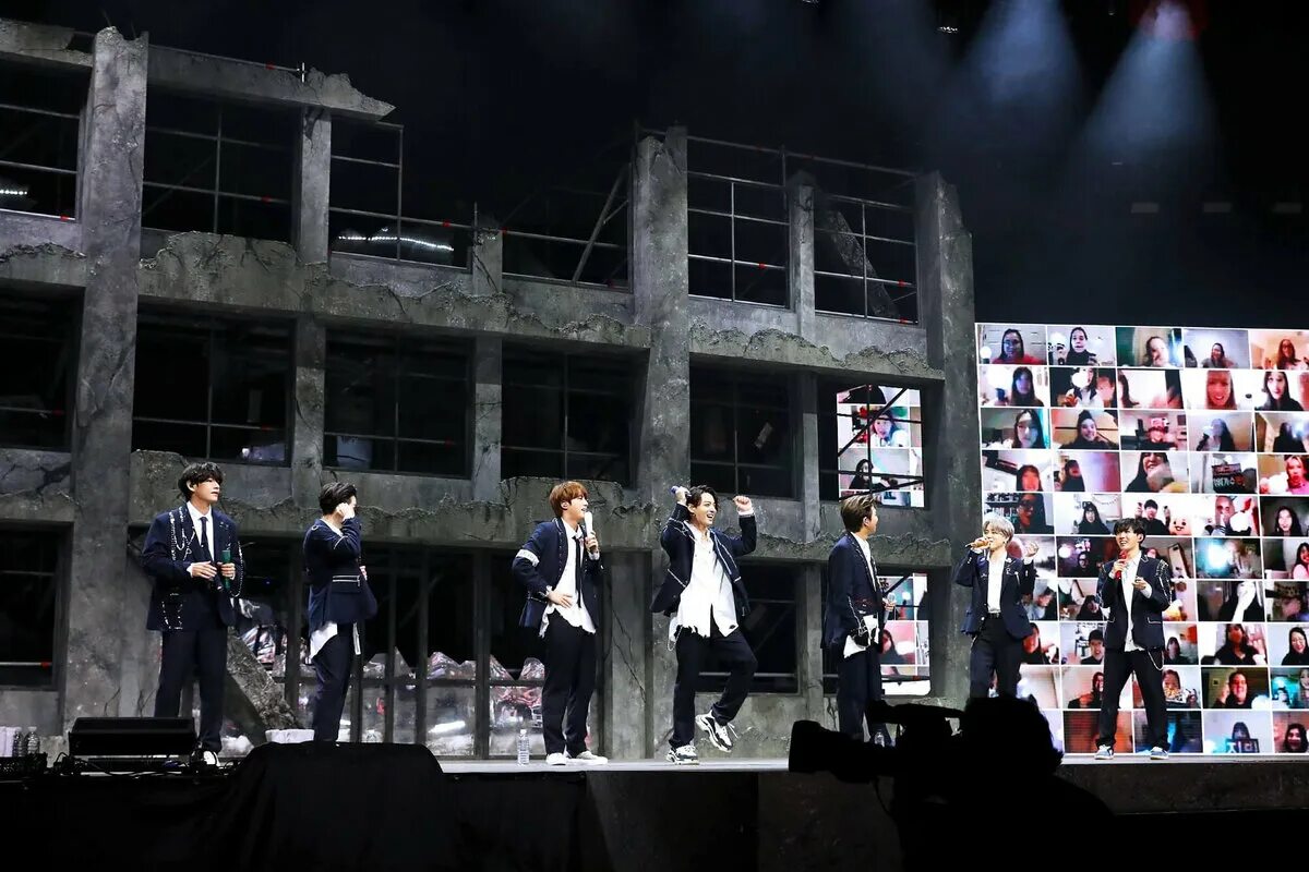 Октябрь bts. Концерт бтс в лос анджелесе 2025. бтс концерт 2025 on:e. концерт бтс в лос анджелесе. bts concert 2025 map of the soul one.