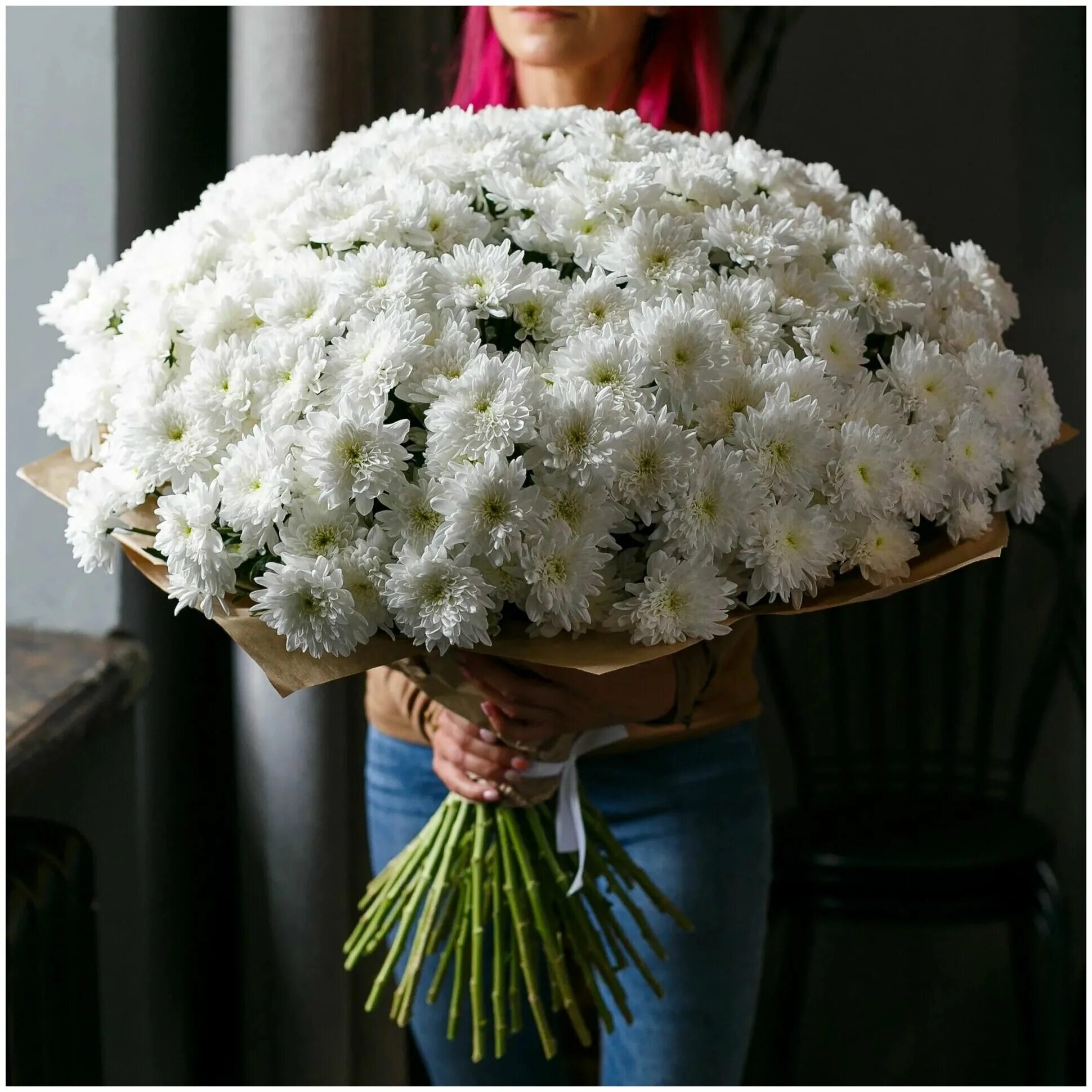 хризантема балтика уайт. как выглядит букет хризантем. как выглядит букет хризантем. хризантема бакарди белая букет. 31 кустовая хризантема букет.
