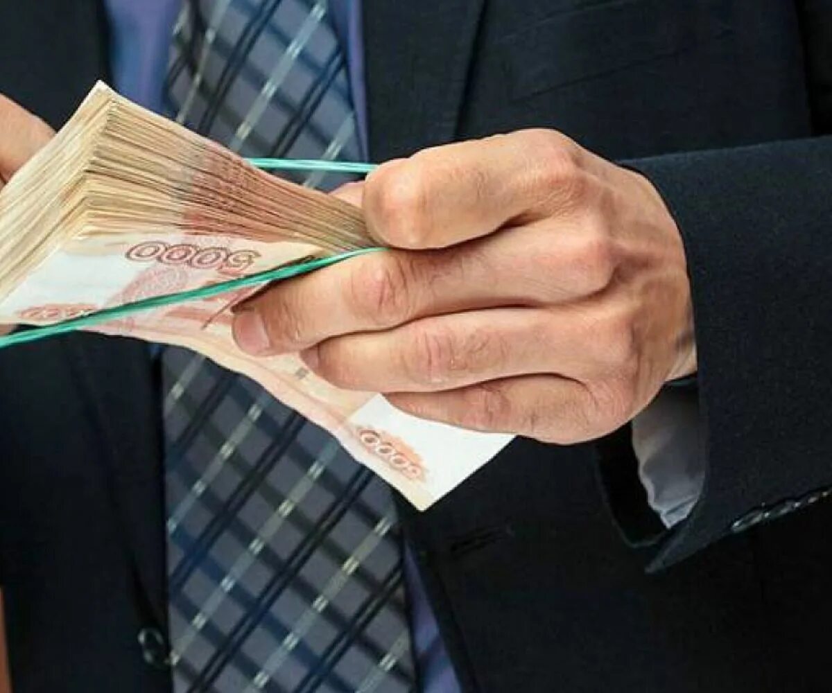 Оклады муниципальных служащих. Оклад государственных служащих. Оклад государственных служащих. Зарплатные мертвые души. Выплата жалования госслужащим.