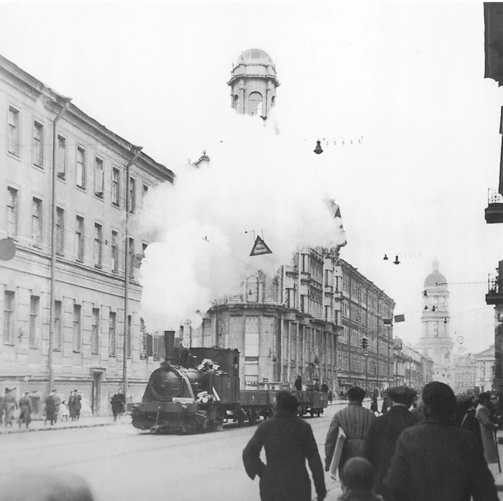 Чернобоже в ленинграде. Санкт Петербург 1942 год.