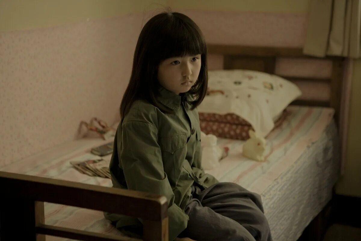 Землетрясение фильм 2010. Фильм про землетрясение в японии. Землетрясение фильм фэн сяоган. Землетрясение 2010. Таншаньское землетрясение 2010.