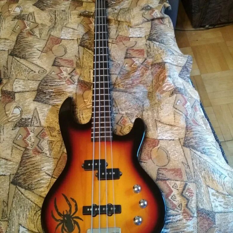 Гитара фил. Бас гитара phil. phil pro bass. phil pro струны. phil pro электрогитара.