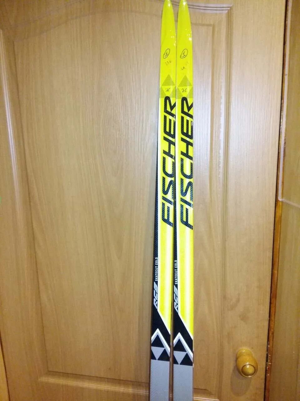 лыжи fischer rcs carbonlite. лыжи fischer rcs classic cold 1996. лыжи fischer rcs skatecut plus 2004. Fischer rcs cold. Fischer rcs cold.