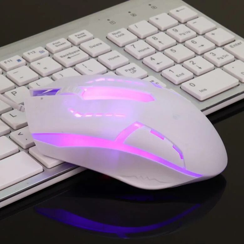 Розовая беспроводная мышь. Красивые компьютерные мышки. Мышка компьютерная светящаяся. Мышка для ноутбука светящаяся. Мышка светящаяся беспроводная.