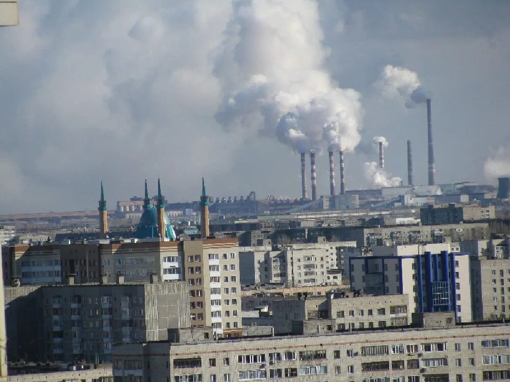 Экологическая ситуация это. Загрязнения казахстана. Загрязнения казахстана. Усть-каменогорск загрязнение воздуха. Загрязнения казахстана.