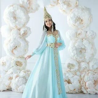 Әйелдердің ақша үшін жігіттерді алып жатқан порно видеолары