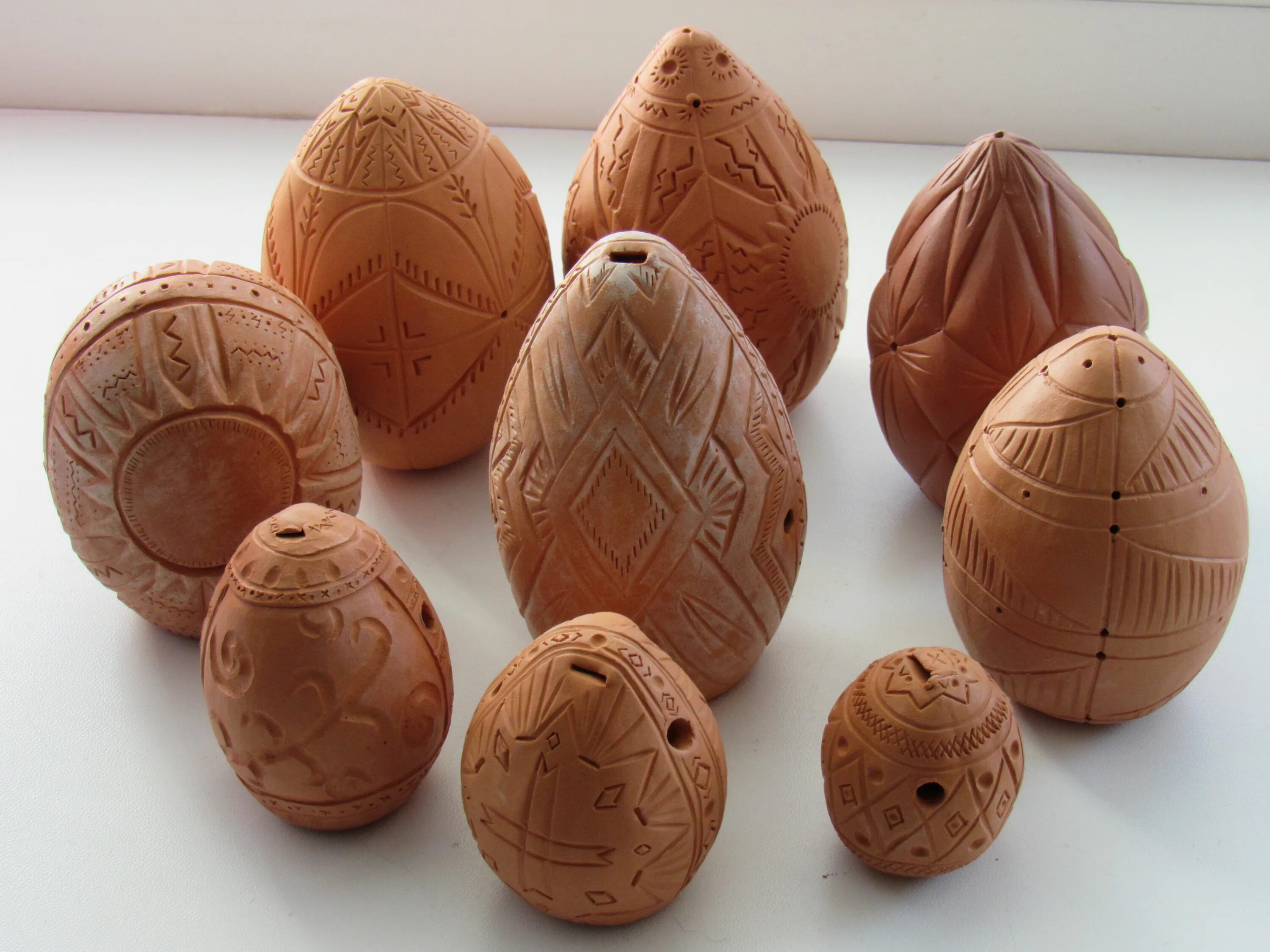 Утиные яйца китайский деликатес. Утиные яйца китайский деликатес. Яйцо из глины. Флейта сюнь. Яйцо в глине.