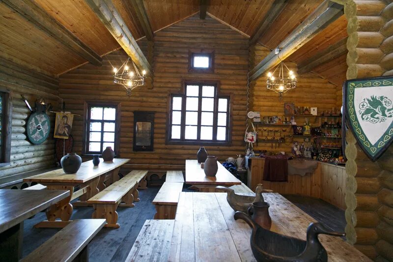 Древнерусская гридница. Гридница на руси. Пиры князей древней руси. Гридница. Княжеская гридница.