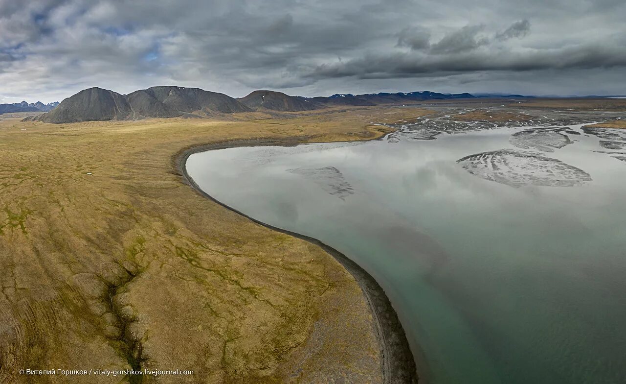 Бухта нордвик море лаптевых. Восточный берег таймыра. Бухта эклипс таймыр. Хатанга мыс челюскин. Таймыр бухта.