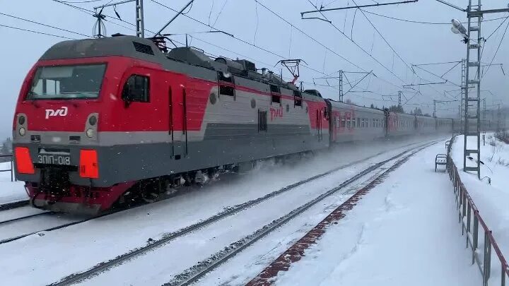 Омск владивосток сколько на поезде. Электричка омск. Карта дороги улан удэ владивосток. Карта от владивостока до омска. Поезд хабаровск.