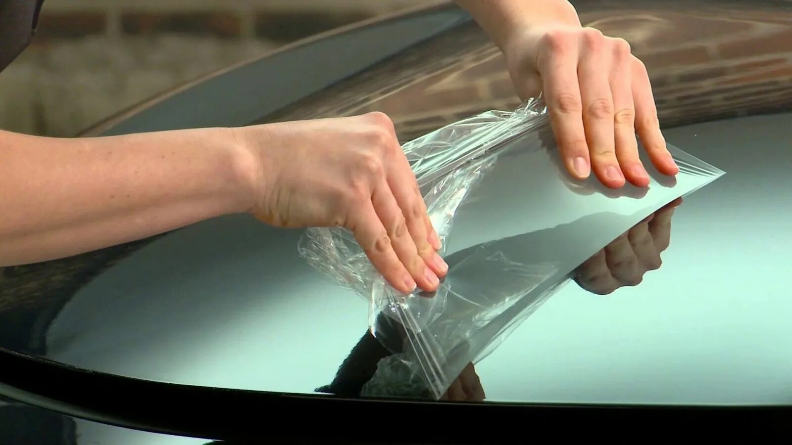 Антигравийная пленка для лобового стекла. Тонирование окон. Антивандальная пленка на окна. Пленка бронировочная для стекол. Бронированное стекло авто.