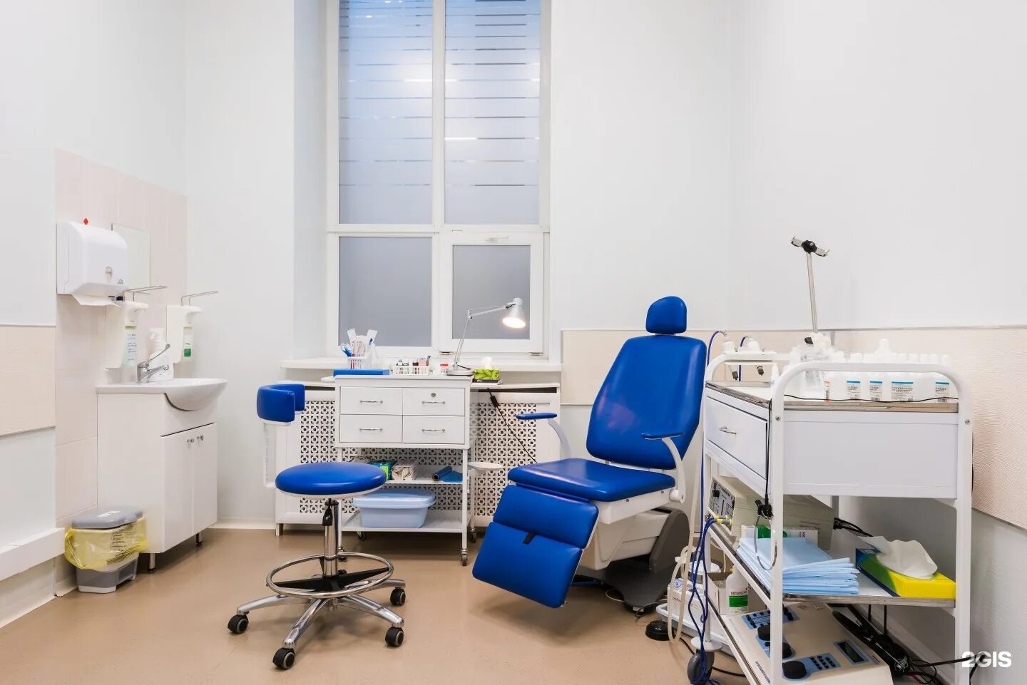 Baltmed спб. Клиника балтмед на нахимова 11. Балтмед на васильевском острове санкт-петербург. Acrovyn. Балтмед на нахимова 11.