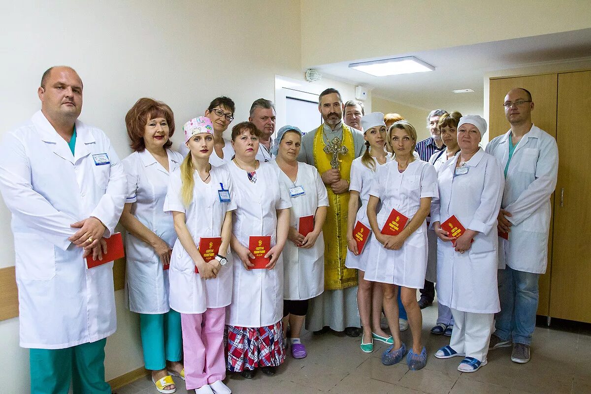 Евпаторийская больница. Евпаторийская городская детская больница. Евпаторийская городская боль. Детская поликлиника Евпатория.