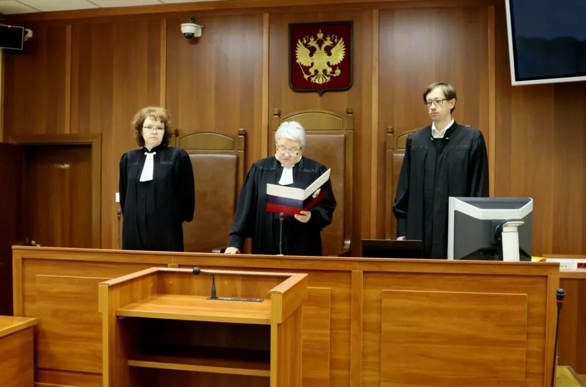 Судах арбитражных осуществляется в