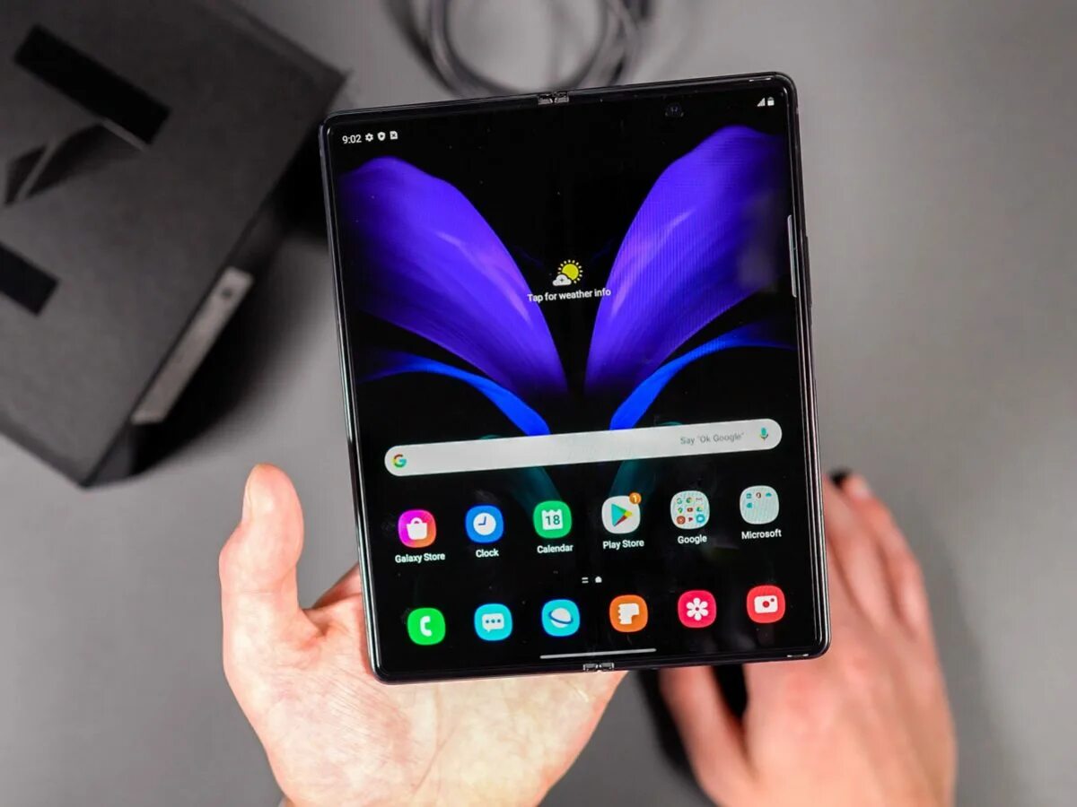 Samsung Galaxy z Fold 5. Galaxy Fold 5 распаковка. Galaxy z fold5 5g коробка. Galaxy Fold 5 зазор.