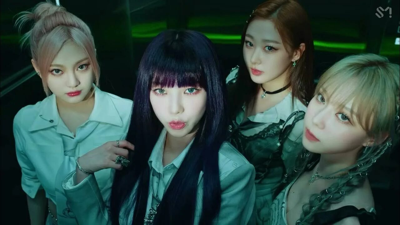 Aespa speed up. Аеспа группа. группа aespa участницы. винтер аэспа. аэспа girls.