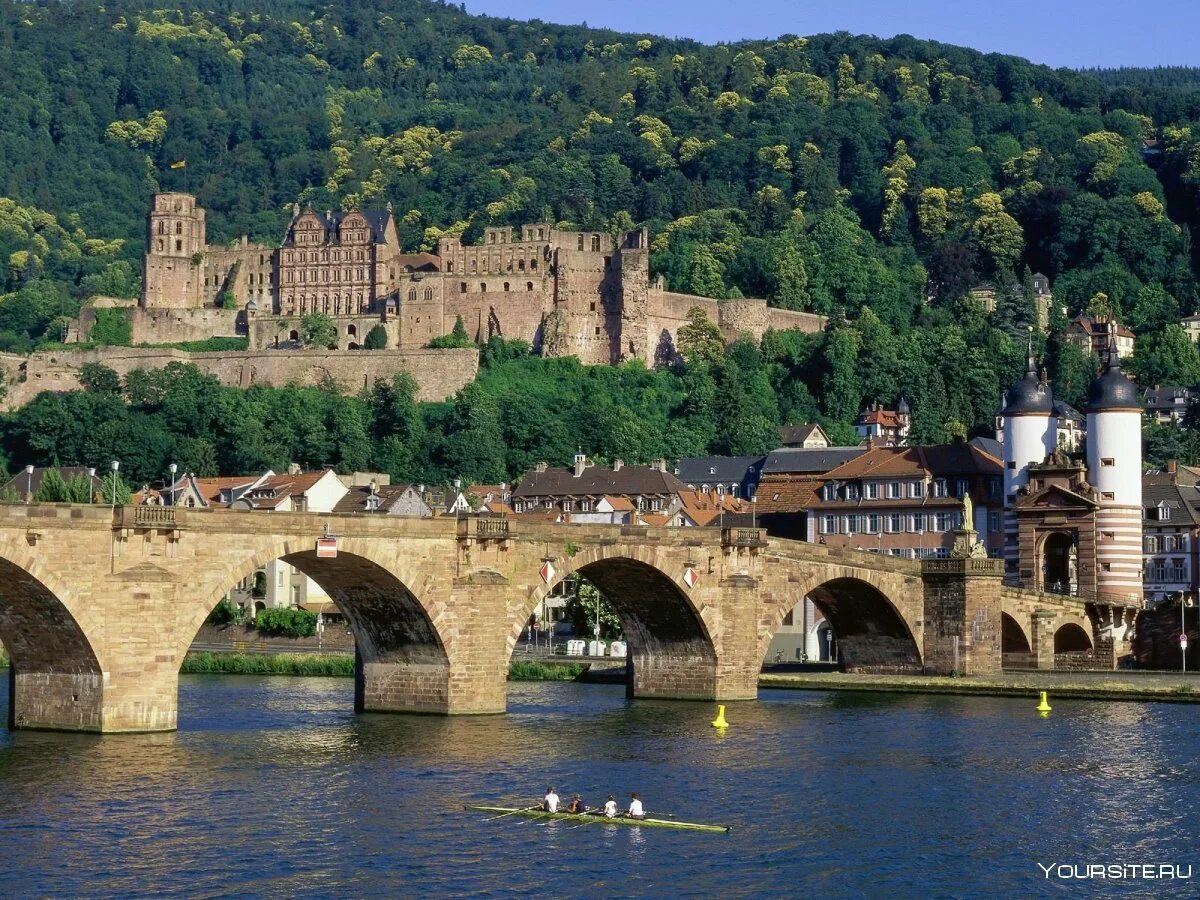 Какие достопримечательности есть в германии. Heidelberg Neckar Германия. Гейдельберг мост. Река Неккар в Германии. Гейдельберг замок и мост.