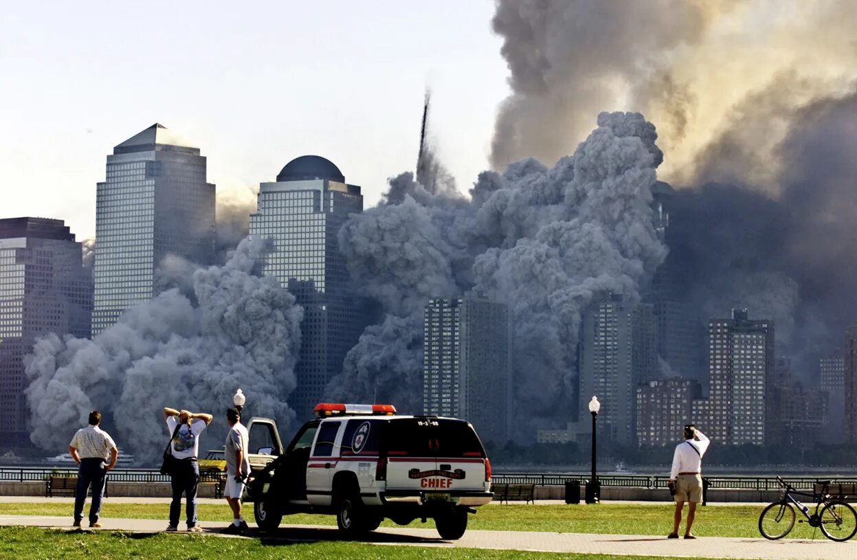 9 сентября 2001. Нью-йорк 11.09.2001. теракт 11 сентября 2001 года башни близнецы.