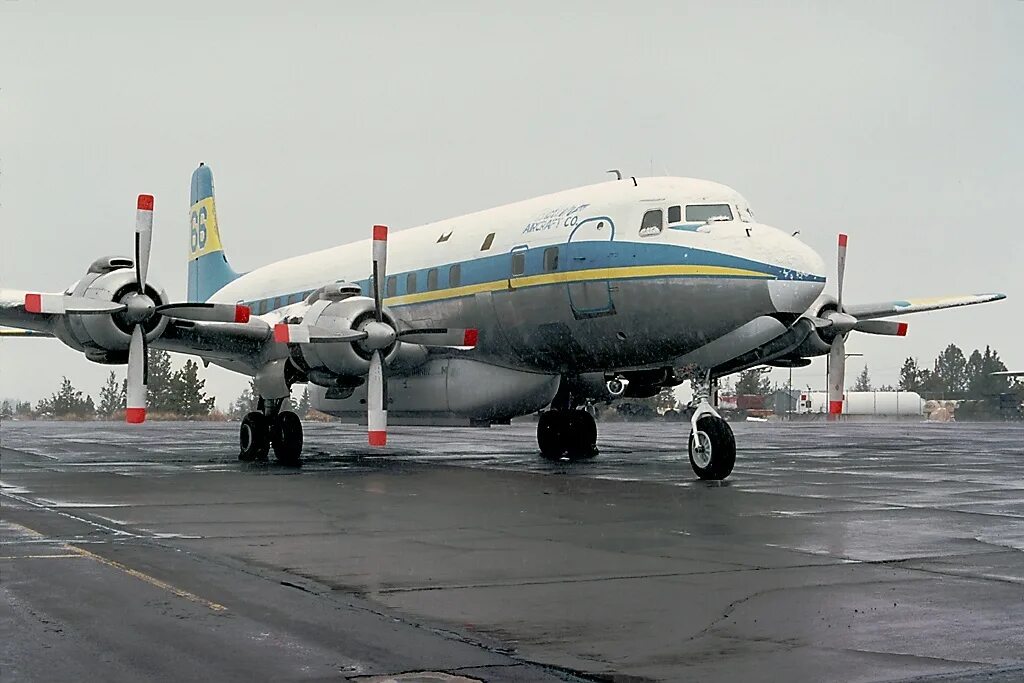 Dc 7.4. Douglas DC-7c. Дуглас ДС 7. Самолеты Douglas DC-7. MACDONALD Douglas DC-7.