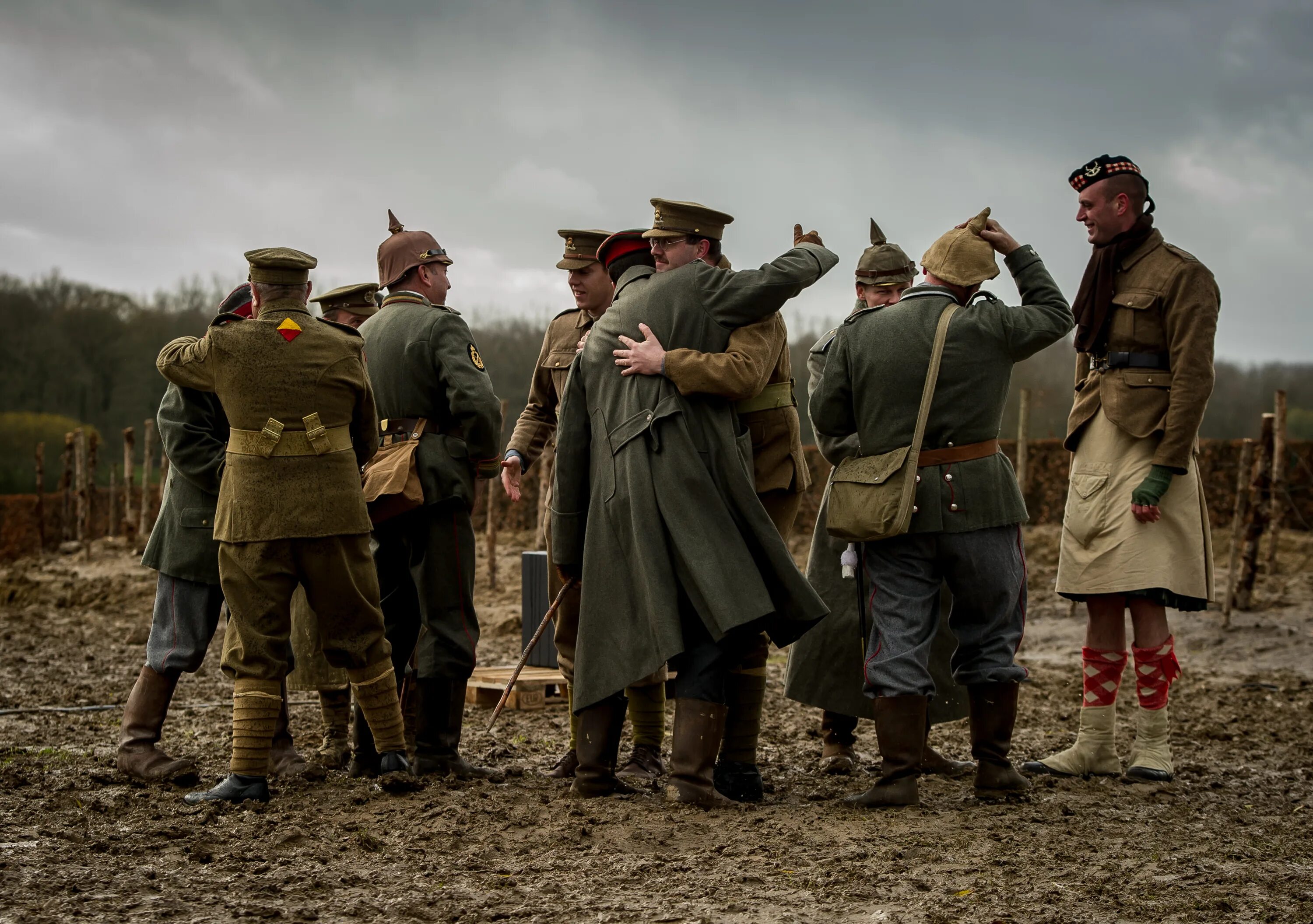 Рождественское перемирие 1914. Рождественское перемирие первая мировая. Русский солдат.