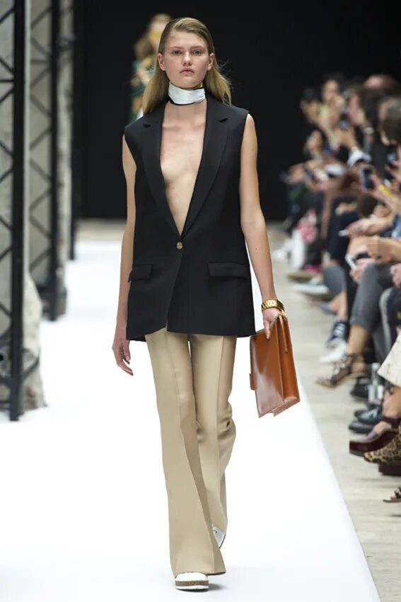 акна одежда. Acne одежда. Acne studios кампейн. акна одежда. Acne studios пуховик мужской.