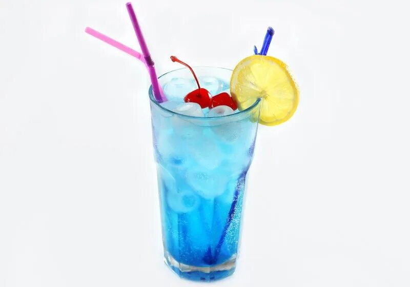 Голуба лагуна коктейль. Голубая лагуна коктейль на белом фоне. голубые гавайи коктейль на белом фоне. аквавельва коктейль. голубая лагуна коктейль алкогольный на белом фоне.