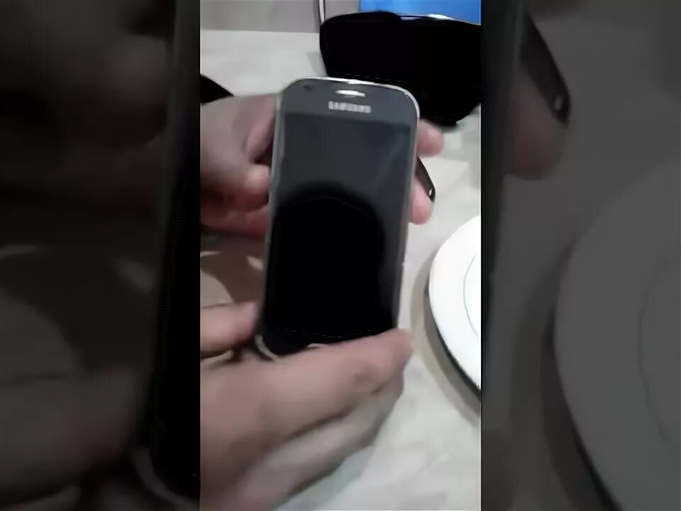 Прослушка на другом телефоне. Прослушка телефона. Прослушка Samsung. Прослушка в батарее телефона. Как выглядит прослушка.